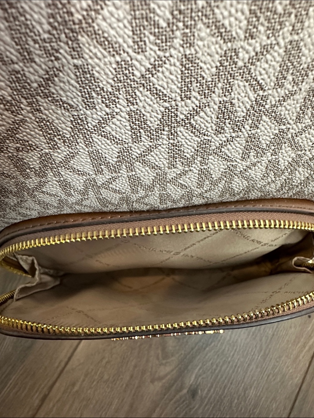 Michael Kors Cream & Brown Signature Small Backpack - Picture 2 of 5